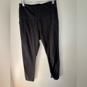 Danskin Black 7/8 Ankle Leggings Women’s Size Medium